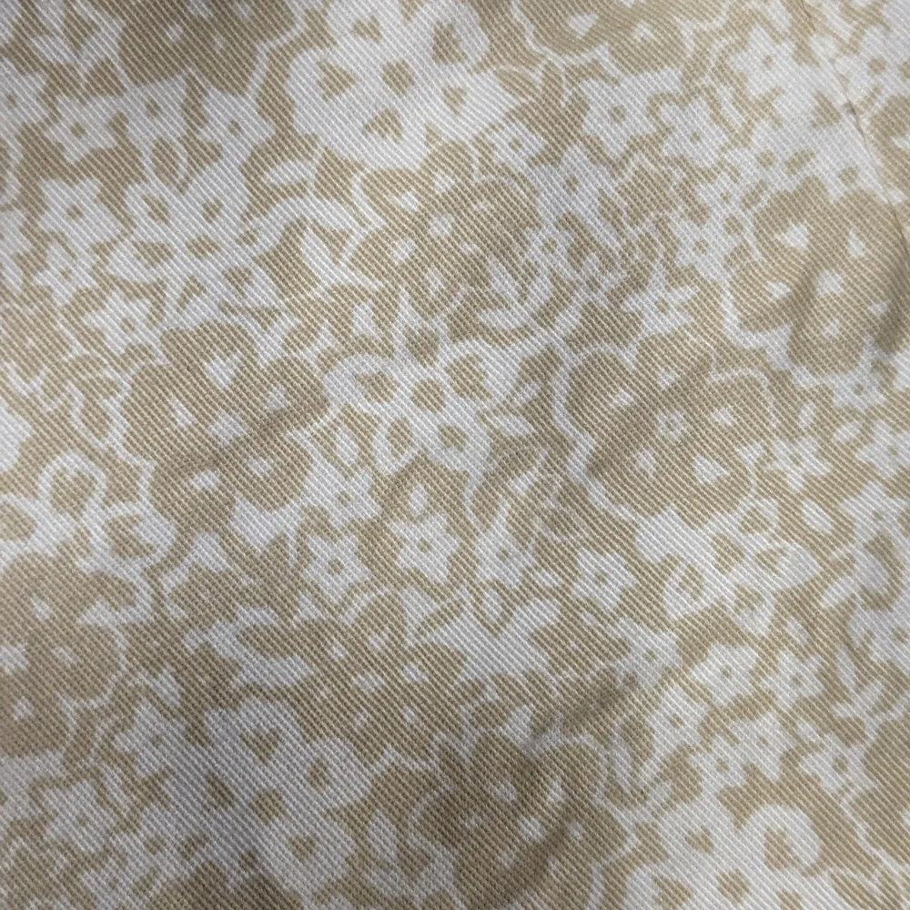 Counterparts Tan/White Floral Cotton Blend Bermuda Shorts - 6P